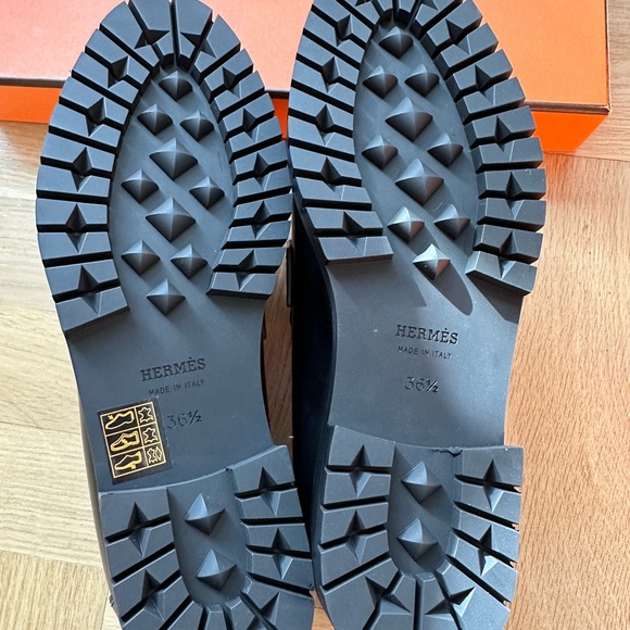 Hermes Faubourg loafer 36.5 brand new and authentic - Picture 7 of 12